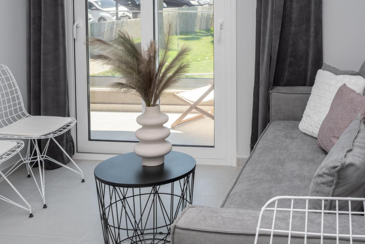 Mk Summer Breeze Luxury Apartments Agia Pelagia Exteriör bild