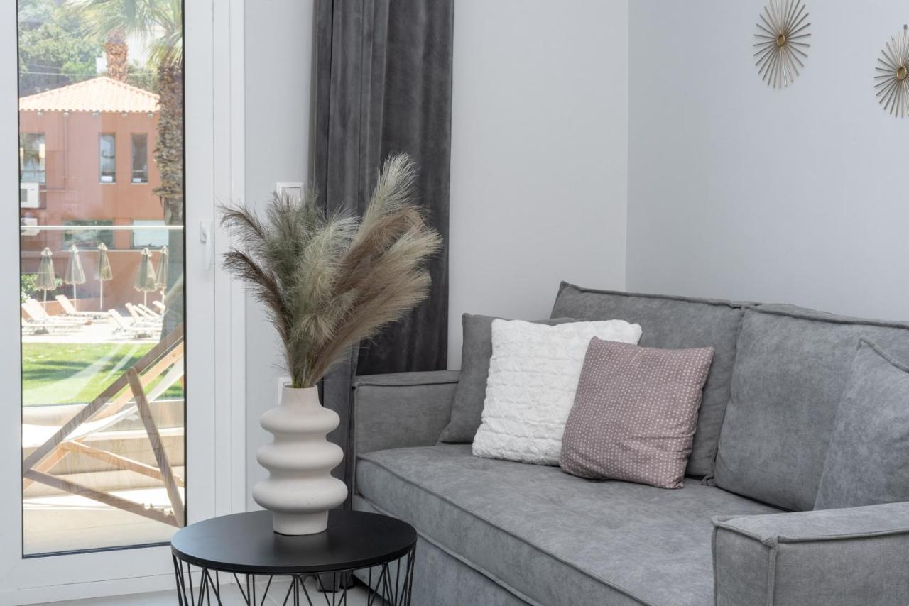 Mk Summer Breeze Luxury Apartments Agia Pelagia Exteriör bild